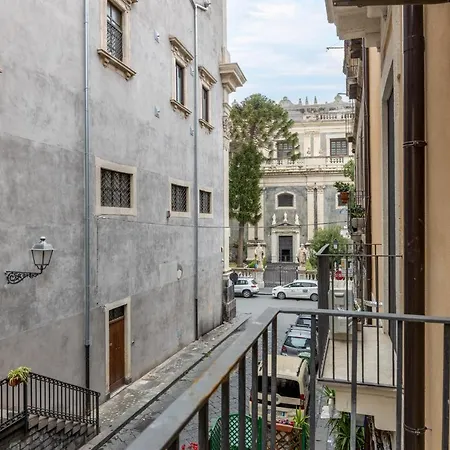 La Regina Del Duomo Centro 卡塔尼亚
