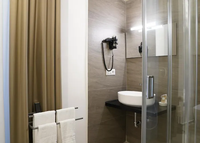 La Regina Del Duomo Centro Penzion